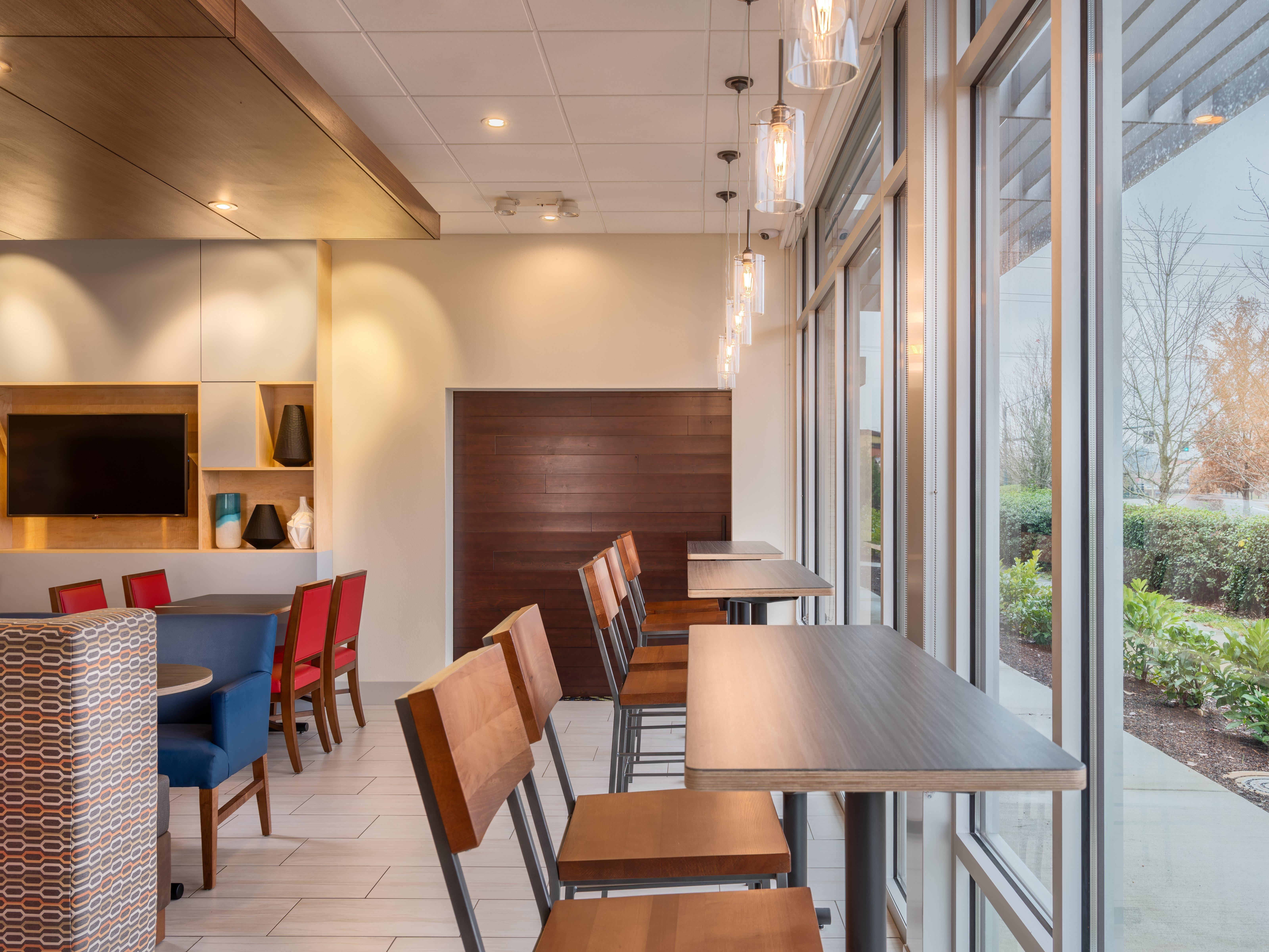 Holiday Inn Express & Suites Salem North - Keizer By Ihg Exterior foto